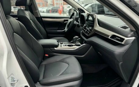 Toyota Highlander, 2025 год, 6 100 000 рублей, 29 фотография