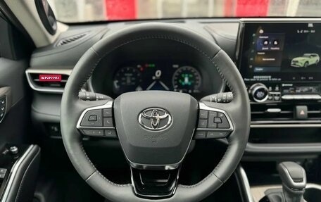 Toyota Highlander, 2025 год, 6 100 000 рублей, 19 фотография