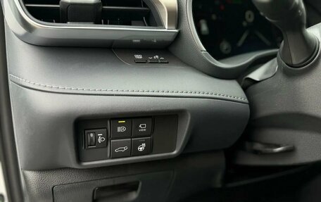 Toyota Highlander, 2025 год, 6 100 000 рублей, 27 фотография