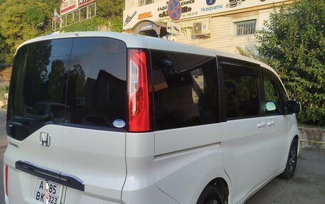 Honda Stepwgn IV, 2021 год, 2 700 000 рублей, 10 фотография