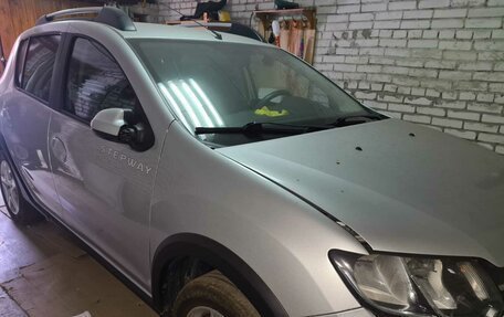 Renault Sandero II рестайлинг, 2015 год, 800 000 рублей, 7 фотография