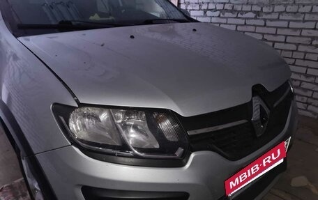 Renault Sandero II рестайлинг, 2015 год, 800 000 рублей, 3 фотография