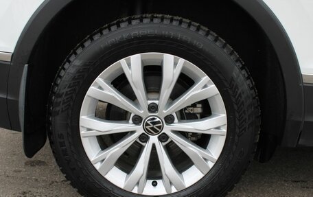 Volkswagen Tiguan II, 2021 год, 3 295 000 рублей, 21 фотография
