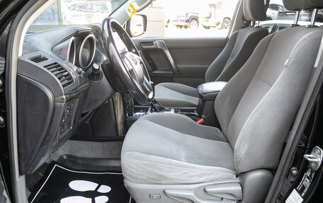 Toyota Land Cruiser Prado 150 рестайлинг 2, 2010 год, 2 598 000 рублей, 12 фотография