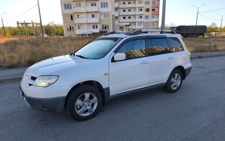 Mitsubishi Outlander III рестайлинг 3, 2002 год, 750 000 рублей, 2 фотография