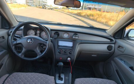 Mitsubishi Outlander III рестайлинг 3, 2002 год, 750 000 рублей, 5 фотография