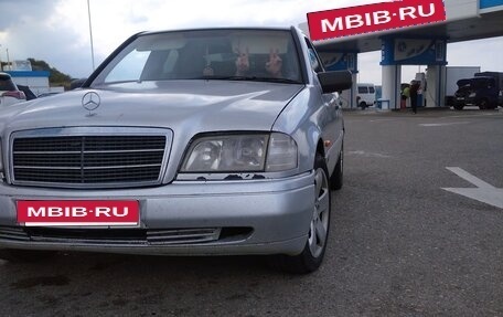 Mercedes-Benz C-Класс, 1998 год, 285 000 рублей, 2 фотография