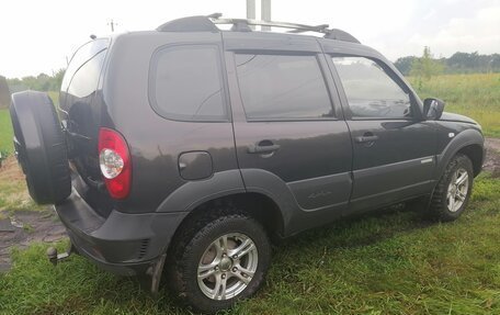 Chevrolet Niva I рестайлинг, 2012 год, 470 000 рублей, 3 фотография