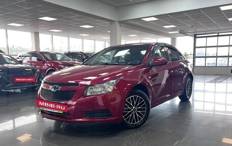 Chevrolet Cruze II, 2011 год, 745 000 рублей, 3 фотография