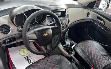 Chevrolet Cruze II, 2011 год, 745 000 рублей, 10 фотография
