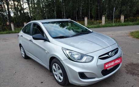 Hyundai Solaris II рестайлинг, 2014 год, 880 000 рублей, 8 фотография