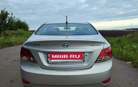 Hyundai Solaris II рестайлинг, 2014 год, 880 000 рублей, 4 фотография