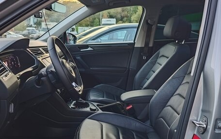 Volkswagen Tiguan II, 2019 год, 3 700 000 рублей, 1 фотография