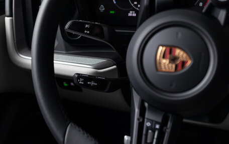 Porsche Cayenne III, 2025 год, 17 490 000 рублей, 15 фотография