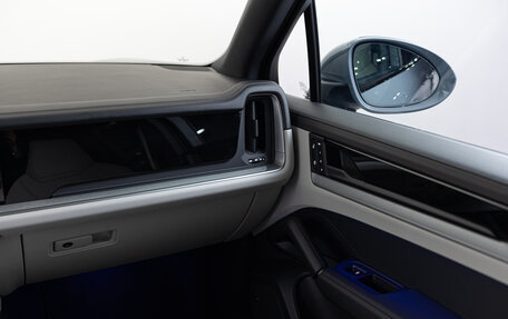 Porsche Cayenne III, 2025 год, 17 490 000 рублей, 19 фотография