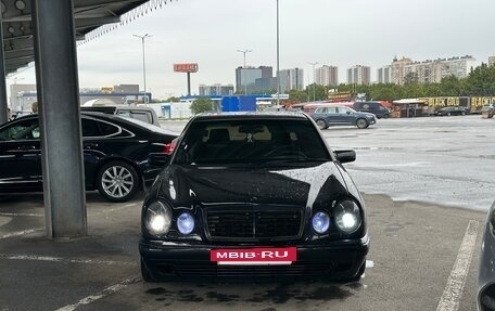 Mercedes-Benz E-Класс, 1997 год, 490 000 рублей, 6 фотография