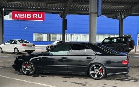 Mercedes-Benz E-Класс, 1997 год, 490 000 рублей, 5 фотография