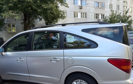 SsangYong Rodius I, 2010 год, 1 100 000 рублей, 3 фотография