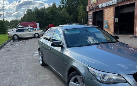 BMW 5 серия, 2004 год, 1 650 000 рублей, 3 фотография