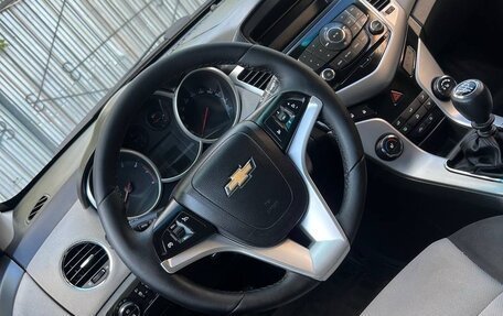 Chevrolet Cruze II, 2011 год, 799 000 рублей, 8 фотография