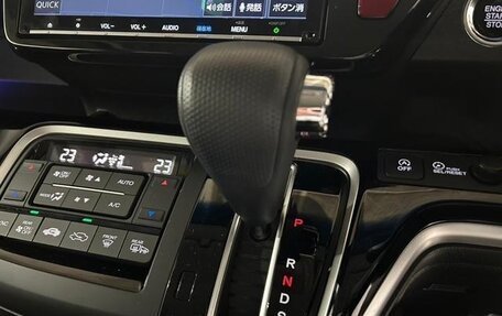 Honda Stepwgn IV, 2021 год, 2 000 000 рублей, 15 фотография