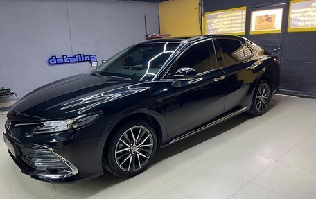 Toyota Camry, 2023 год, 3 650 000 рублей, 3 фотография