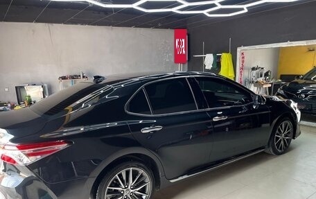 Toyota Camry, 2023 год, 3 650 000 рублей, 6 фотография