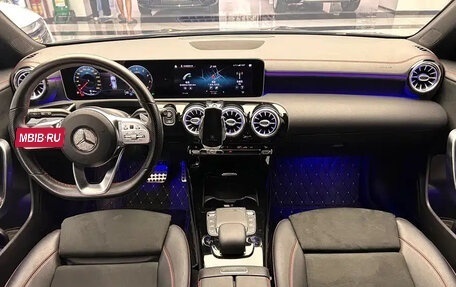 Mercedes-Benz CLA, 2020 год, 2 200 000 рублей, 10 фотография