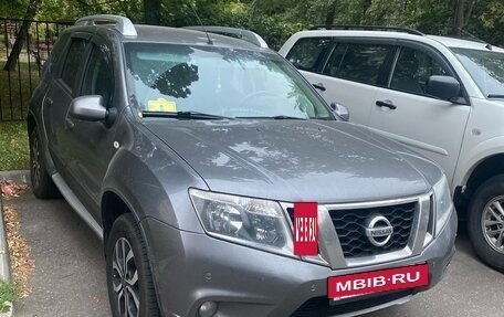 Nissan Terrano III, 2015 год, 970 000 рублей, 2 фотография