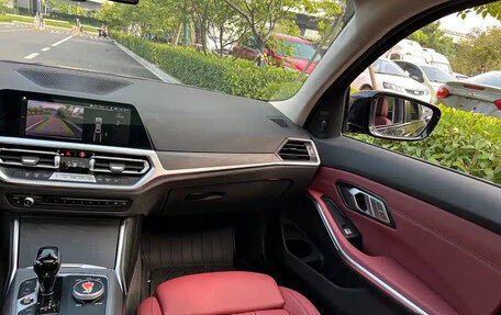 BMW 3 серия, 2022 год, 2 950 000 рублей, 15 фотография