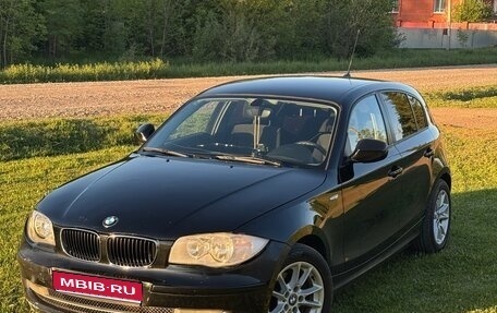 BMW 1 серия, 2010 год, 770 000 рублей, 1 фотография