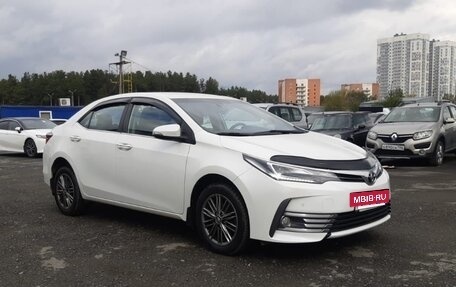 Toyota Corolla, 2018 год, 1 690 000 рублей, 3 фотография