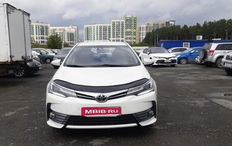 Toyota Corolla, 2018 год, 1 690 000 рублей, 2 фотография