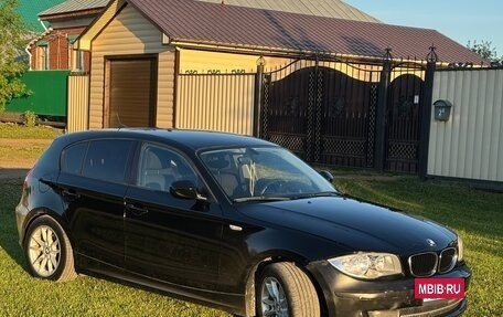 BMW 1 серия, 2010 год, 770 000 рублей, 2 фотография