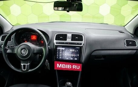 Volkswagen Polo VI (EU Market), 2013 год, 750 000 рублей, 14 фотография