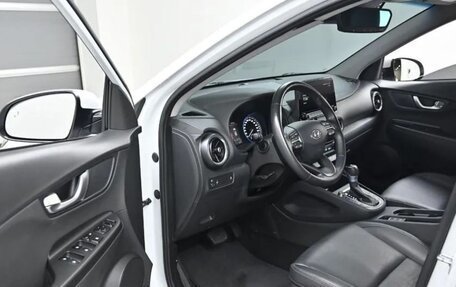 Hyundai Kona I, 2022 год, 1 290 000 рублей, 5 фотография