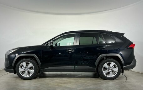 Toyota RAV4, 2019 год, 2 599 000 рублей, 2 фотография