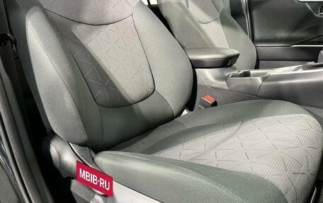 Toyota RAV4, 2019 год, 2 599 000 рублей, 15 фотография