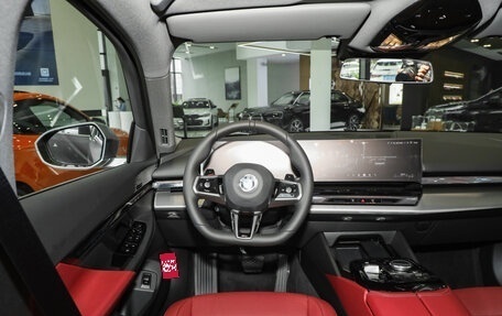 BMW 5 серия, 2025 год, 7 068 437 рублей, 13 фотография