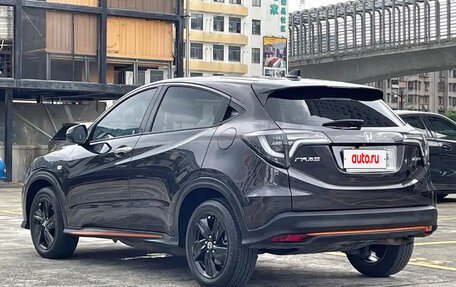 Honda Vezel, 2022 год, 1 400 777 рублей, 6 фотография