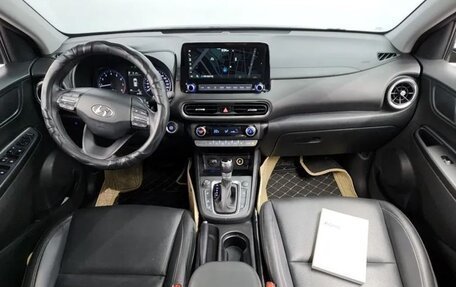Hyundai Kona I, 2022 год, 1 370 000 рублей, 5 фотография