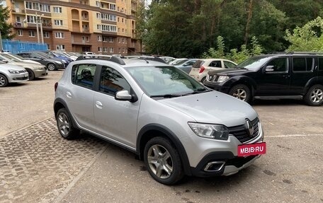 Renault Sandero II рестайлинг, 2019 год, 1 050 000 рублей, 3 фотография