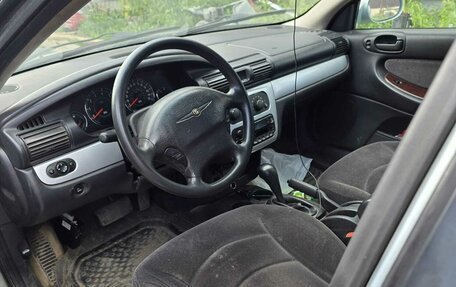 Chrysler Sebring II, 2001 год, 250 000 рублей, 2 фотография