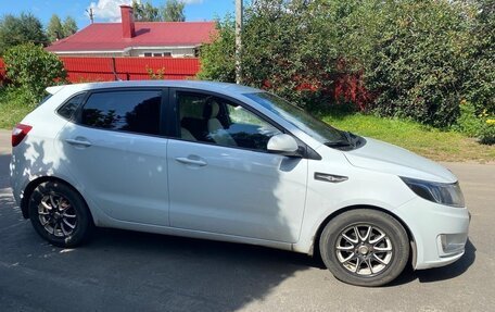 KIA Rio III рестайлинг, 2013 год, 835 000 рублей, 2 фотография