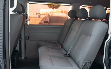 Volkswagen Caravelle T5, 2011 год, 2 035 000 рублей, 16 фотография