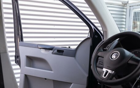 Volkswagen Caravelle T5, 2011 год, 2 035 000 рублей, 12 фотография