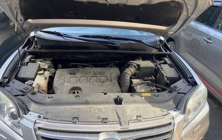 Toyota RAV4, 2010 год, 1 100 000 рублей, 4 фотография