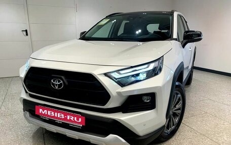 Toyota RAV4, 2025 год, 4 630 000 рублей, 3 фотография