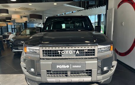 Toyota Land Cruiser Prado, 2024 год, 9 800 000 рублей, 4 фотография