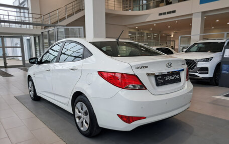 Hyundai Solaris II рестайлинг, 2015 год, 1 070 000 рублей, 8 фотография